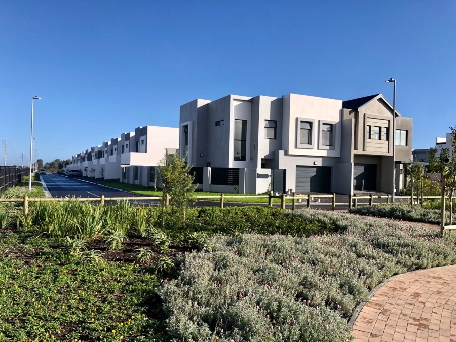 4 Bedroom Property for Sale in Sandown Western Cape
